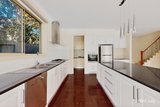 https://images.listonce.com.au/custom/160x/listings/1a-percy-street-balwyn-vic-3103/992/01862992_img_06.jpg?iPvXE4vpE8w