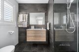 https://images.listonce.com.au/custom/160x/listings/1a-rowland-street-bentleigh-east-vic-3165/359/01705359_img_09.jpg?U_MB4W9puFs
