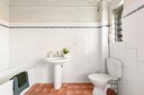https://images.listonce.com.au/custom/160x/listings/1a-stawell-street-north-melbourne-vic-3051/060/01682060_img_08.jpg?RScQYUO2LzY