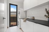 https://images.listonce.com.au/custom/160x/listings/1a-walker-street-black-hill-vic-3350/814/01568814_img_25.jpg?fi18ewxXy1w