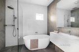https://images.listonce.com.au/custom/160x/listings/1a-york-road-glen-iris-vic-3146/099/01800099_img_07.jpg?0Y6h7m9JDmk