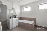 https://images.listonce.com.au/custom/160x/listings/1b-dendy-court-cheltenham-vic-3192/213/01809213_img_09.jpg?clPUMKtZIeM