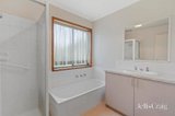 https://images.listonce.com.au/custom/160x/listings/1b-highclere-avenue-mount-waverley-vic-3149/480/01852480_img_08.jpg?eYm7Ly1irCw