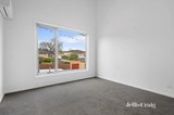 https://images.listonce.com.au/custom/160x/listings/1b-oravel-street-balwyn-north-vic-3104/752/01753752_img_07.jpg?mlll-71vbeE