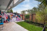 https://images.listonce.com.au/custom/160x/listings/1c-bird-avenue-northcote-vic-3070/958/01500958_img_07.jpg?lNvbuIGLuc4