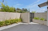 https://images.listonce.com.au/custom/160x/listings/1c-henry-street-doncaster-vic-3108/940/01014940_img_03.jpg?EHOYR0FBagU