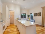 https://images.listonce.com.au/custom/160x/listings/1c-unsworth-road-ringwood-north-vic-3134/085/00621085_img_05.jpg?dfeJOonCj1g