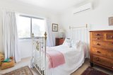 https://images.listonce.com.au/custom/160x/listings/1d-corben-street-reservoir-vic-3073/042/00728042_img_08.jpg?rlQR3kKADfw