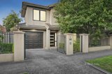 https://images.listonce.com.au/custom/160x/listings/1e-tovan-akas-avenue-bentleigh-vic-3204/469/01592469_img_01.jpg?FzVTCcrlD-M