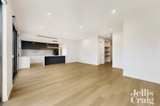 https://images.listonce.com.au/custom/160x/listings/2-33-duckmanton-court-bentleigh-east-vic-3165/796/01721796_img_06.jpg?4HpN_-4ab7M