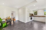 https://images.listonce.com.au/custom/160x/listings/2-4-gray-street-woodend-vic-3442/520/01147520_img_09.jpg?e4B6YMynsPQ