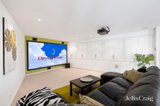 https://images.listonce.com.au/custom/160x/listings/2-4-stringy-bark-rise-croydon-north-vic-3136/756/01741756_img_12.jpg?vMZWdoXq5Rs