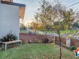 https://images.listonce.com.au/custom/160x/listings/2-adriana-close-mooroolbark-vic-3138/328/01526328_img_03.jpg?dMQdzQe6-Ek