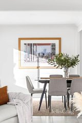 https://images.listonce.com.au/custom/160x/listings/2-aminya-crescent-yallambie-vic-3085/063/01951063_img_07.jpg?Sxy04I1Imgw