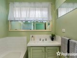 https://images.listonce.com.au/custom/160x/listings/2-anderson-street-lilydale-vic-3140/432/01526432_img_11.jpg?Y2es-CFq0_c