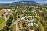 https://images.listonce.com.au/custom/160x/listings/2-anslow-street-woodend-vic-3442/497/01168497_img_11.jpg?eW2t0XjNoSs