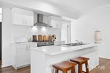https://images.listonce.com.au/custom/160x/listings/2-armstrong-court-kyneton-vic-3444/564/01930564_img_04.jpg?48aTaEQriqc
