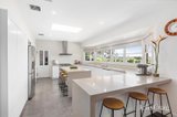 https://images.listonce.com.au/custom/160x/listings/2-arnold-drive-donvale-vic-3111/777/01814777_img_05.jpg?WjI0BnJI3Hs