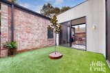 https://images.listonce.com.au/custom/160x/listings/2-aroha-crescent-camberwell-vic-3124/565/01621565_img_14.jpg?OPQIQKld60A