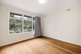 https://images.listonce.com.au/custom/160x/listings/2-ashmore-road-forest-hill-vic-3131/342/01991342_img_05.jpg?D6Uf8MKdYN8