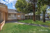 https://images.listonce.com.au/custom/160x/listings/2-ashmore-road-forest-hill-vic-3131/568/01862568_img_07.jpg?YQVY8CRduxM