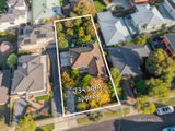 https://images.listonce.com.au/custom/160x/listings/2-baratta-street-doncaster-east-vic-3109/408/01685408_img_07.jpg?V4_pbONJb18