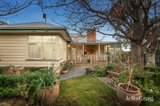 https://images.listonce.com.au/custom/160x/listings/2-barrina-street-blackburn-south-vic-3130/169/01748169_img_02.jpg?HyMsnrAk0NE