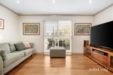 https://images.listonce.com.au/custom/160x/listings/2-barrina-street-blackburn-south-vic-3130/169/01748169_img_04.jpg?UovOSaTGj6Y