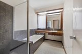 https://images.listonce.com.au/custom/160x/listings/2-belvedere-avenue-wheelers-hill-vic-3150/640/01727640_img_09.jpg?p5VTwye0h6A