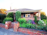 https://images.listonce.com.au/custom/160x/listings/2-blair-street-golden-point-vic-3350/873/01575873_img_01.jpg?1jUXg0-grDw