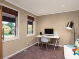 https://images.listonce.com.au/custom/160x/listings/2-blue-ridge-drive-mooroolbark-vic-3138/626/01524626_img_05.jpg?YCHk70-vdYA