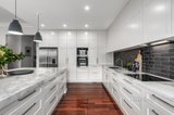 https://images.listonce.com.au/custom/160x/listings/2-boyanda-road-glen-iris-vic-3146/555/01115555_img_05.jpg?VjxoUBxHTvo