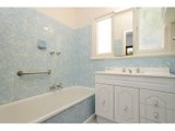 https://images.listonce.com.au/custom/160x/listings/2-bracken-grove-altona-vic-3018/683/01202683_img_07.jpg?u--wReXykB0
