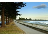 https://images.listonce.com.au/custom/160x/listings/2-bracken-grove-altona-vic-3018/683/01202683_img_12.jpg?Pa54naM8ktI