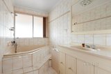 https://images.listonce.com.au/custom/160x/listings/2-bray-street-reservoir-vic-3073/799/01716799_img_09.jpg?iuB3am5uw1I