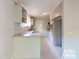 https://images.listonce.com.au/custom/160x/listings/2-brisbane-street-strathmore-vic-3041/884/01903884_img_05.jpg?c7KGTNWKV9w