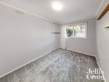https://images.listonce.com.au/custom/160x/listings/2-brisbane-street-strathmore-vic-3041/884/01903884_img_11.jpg?YI4U79l9Cd0