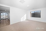 https://images.listonce.com.au/custom/160x/listings/2-brolga-boulevard-winter-valley-vic-3358/625/01943625_img_04.jpg?Gy7xRXqzeCo