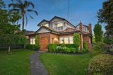 https://images.listonce.com.au/custom/160x/listings/2-bruce-street-bentleigh-vic-3204/204/01822204_img_10.jpg?Wz3txYcR0NM