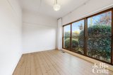 https://images.listonce.com.au/custom/160x/listings/2-bruce-street-strathmore-vic-3041/805/01701805_img_01.jpg?FjkzEoOSQus