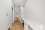 https://images.listonce.com.au/custom/160x/listings/2-bruce-street-strathmore-vic-3041/805/01701805_img_10.jpg?V9A-d1vv-kU