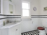 https://images.listonce.com.au/custom/160x/listings/2-cambridge-street-belmont-vic-3216/261/01699261_img_09.jpg?mGhGV1e4xqQ