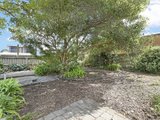 https://images.listonce.com.au/custom/160x/listings/2-cambridge-street-belmont-vic-3216/261/01699261_img_10.jpg?64fVzEYAcyo