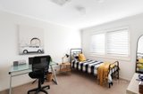 https://images.listonce.com.au/custom/160x/listings/2-candlebark-close-diamond-creek-vic-3089/905/01589905_img_14.jpg?LRQpRic7CKU