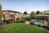 https://images.listonce.com.au/custom/160x/listings/2-candlebark-close-diamond-creek-vic-3089/905/01589905_img_16.jpg?my_KKAgTyik