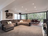 https://images.listonce.com.au/custom/160x/listings/2-carmella-close-chirnside-park-vic-3116/048/01524048_img_03.jpg?omtFOYP4fCs