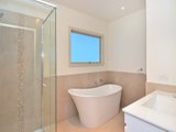 https://images.listonce.com.au/custom/160x/listings/2-carmichael-avenue-newtown-vic-3220/649/01699649_img_07.jpg?oX7iM5umNJw