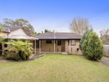 https://images.listonce.com.au/custom/160x/listings/2-carroll-street-woori-yallock-vic-3139/192/01524192_img_07.jpg?YeRE--sm1PA