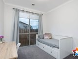 https://images.listonce.com.au/custom/160x/listings/2-cedar-close-mooroolbark-vic-3138/363/01526363_img_09.jpg?PFW8mmMf8TU