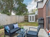 https://images.listonce.com.au/custom/160x/listings/2-cedar-close-mooroolbark-vic-3138/363/01526363_img_13.jpg?kl0mtGs0tyU